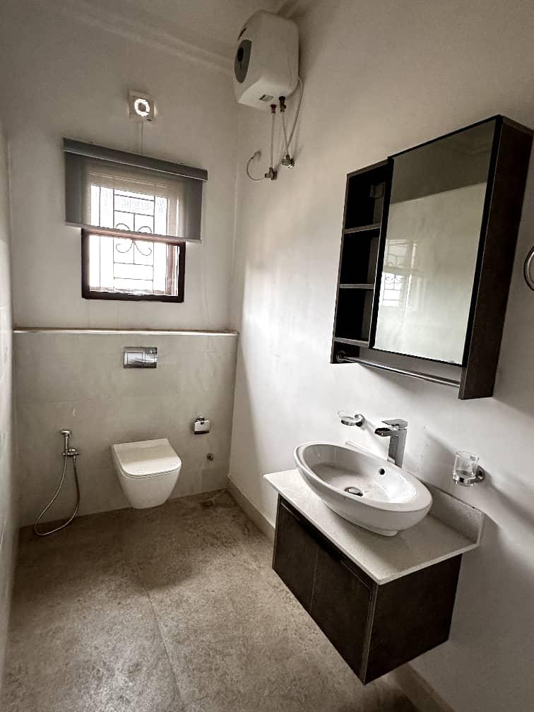 WhatsApp Image 2025-10-11 at 17.38.52 (4)